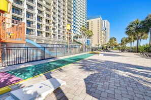 Interior - 1 Mi to Myrtle Beach Boardwalk: Oceanfront Condo (Myrtle Beach)