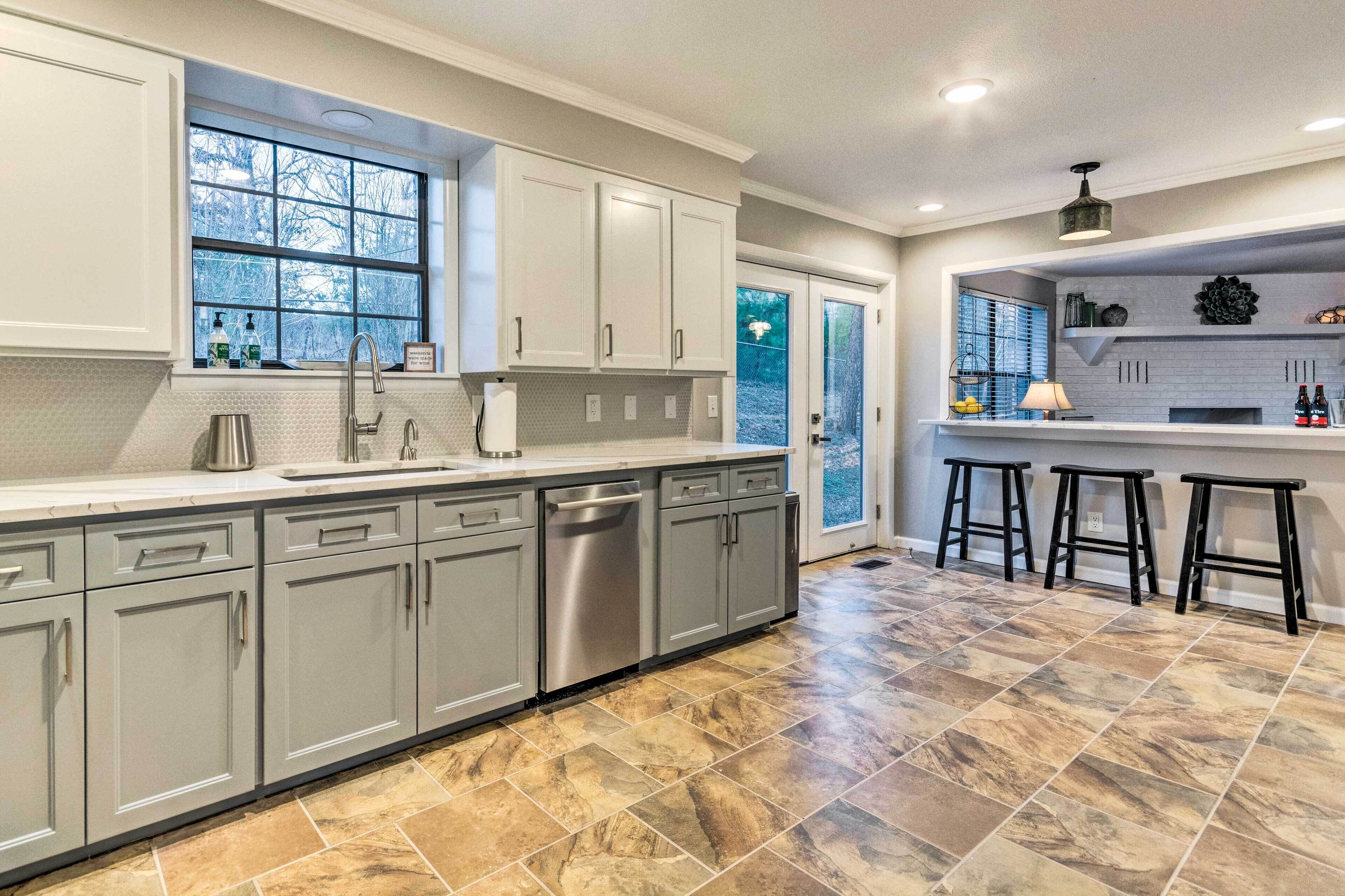 House (3 Bedrooms) | Interior