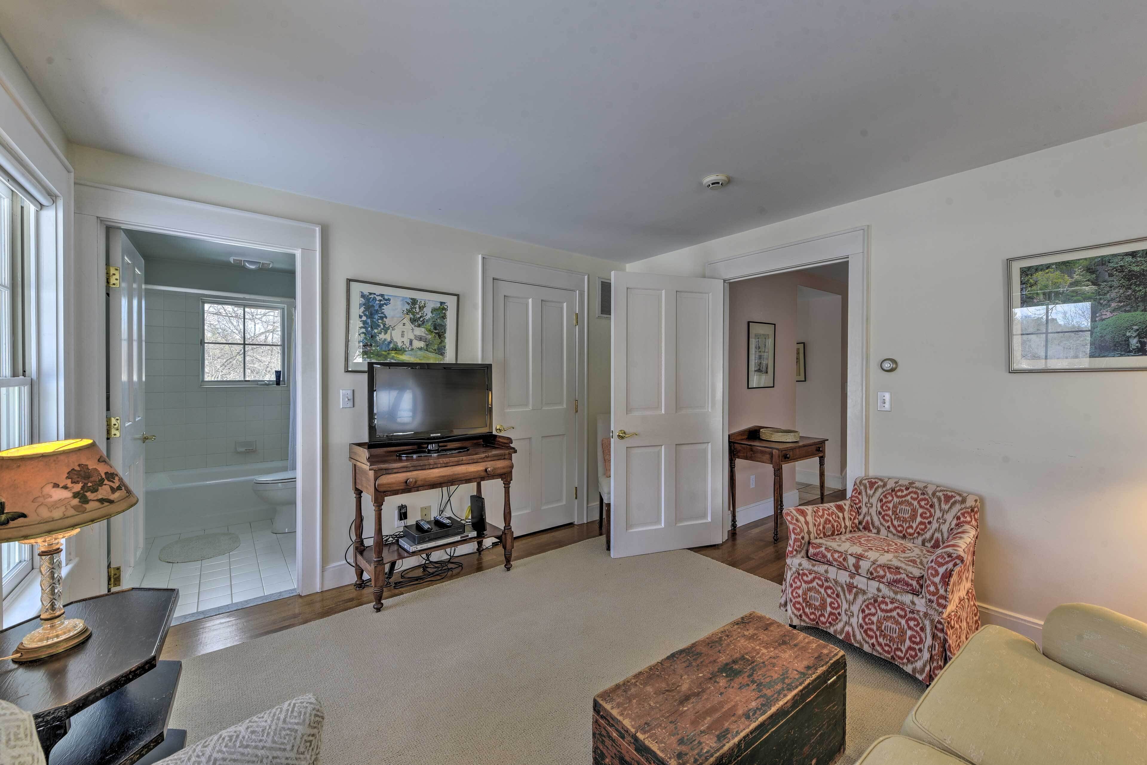 Cottage (2 Bedrooms) | Interior