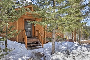 House (2 Bedrooms) | Interior - 1 Mi to Peak 7: Home w/ Hot Tub in Breckenridge! (Breckenridge)