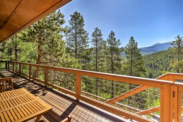 House (2 Bedrooms) | Interior - 1 Mi to Peak 7: Home w/ Hot Tub in Breckenridge! (Breckenridge)