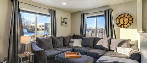 Apartment (2 Bedrooms) | Front of property