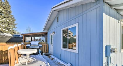 Updated Townhome: Near Airport & Shopping!