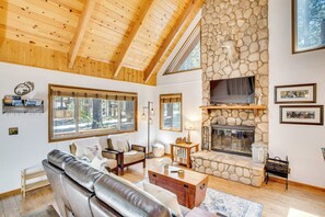 House (2 Bedrooms) | Interior - Walk to Snow Summit! Cabin Near Chairlift/shuttle (Big Bear Lake)