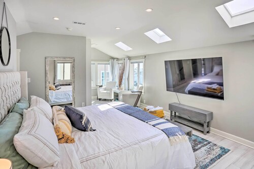 Luxe Laguna Home w/ Ocean View: Walk to Beach