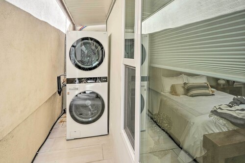 Luxe Laguna Home w/ Ocean View: Walk to Beach