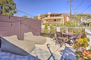 House (2 Bedrooms) | Outdoor dining - Luxe Laguna Home w/ Ocean View: Walk to Beach (Laguna Beach)