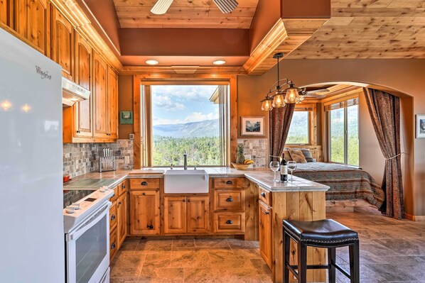 Apartment (0 Bedroom) | Interior