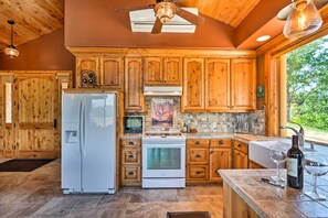 Apartment (0 Bedroom) | Interior