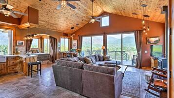 Apartment (0 Bedroom) | Interior