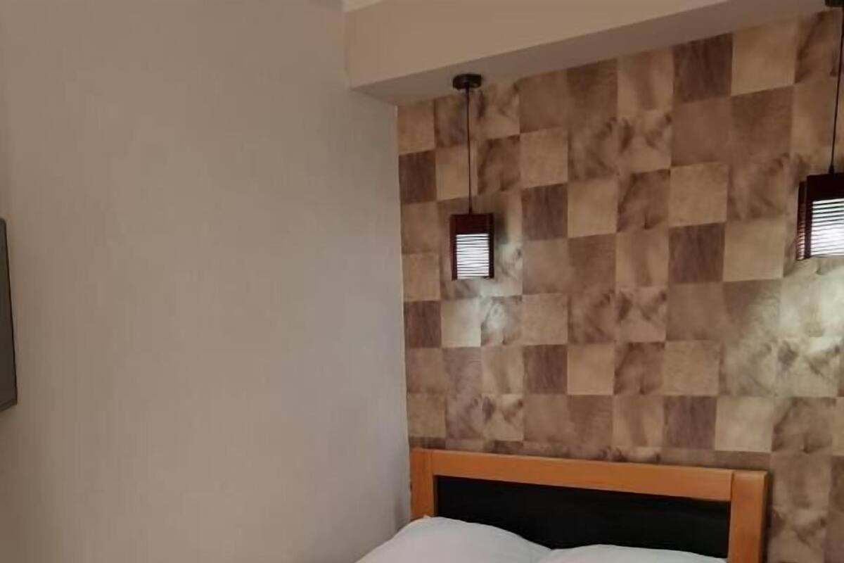 Comfort Double Room Single Use | Premium bedding, blackout drapes, iron/ironing board (on request)