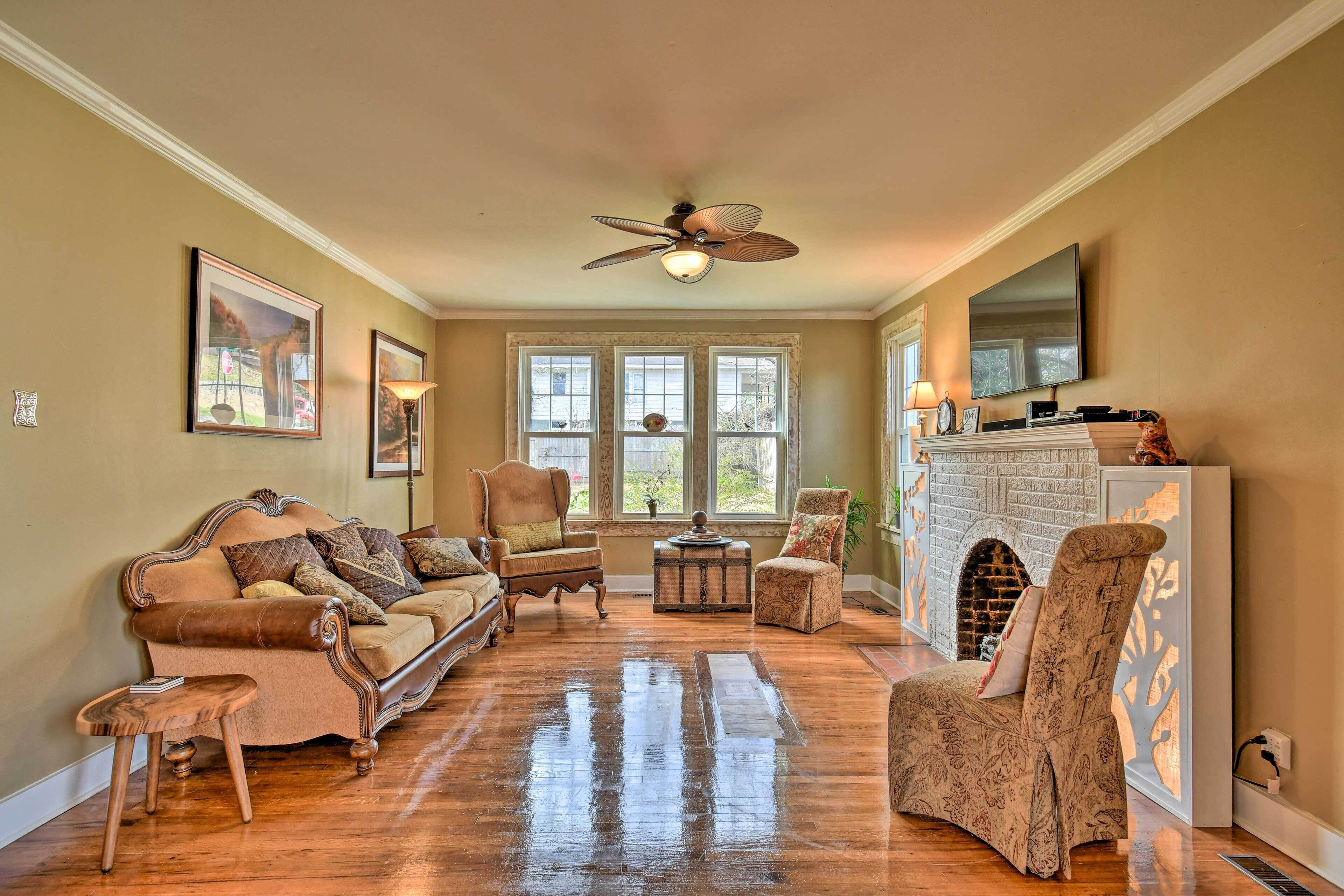 House (3 Bedrooms) | Interior