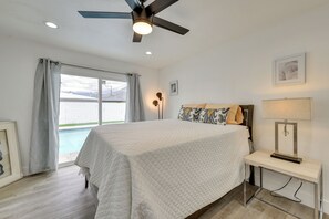 House (3 Bedrooms) | Interior - Pool & Mountain Views: Palm Springs Home (Palm Springs)