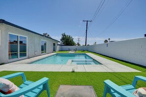 House (3 Bedrooms) | Interior - Pool & Mountain Views: Palm Springs Home (Palm Springs)