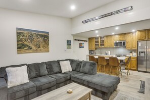 Apartment (2 Bedrooms) | Interior - Cozy Avon Condo w/ Grill: Walk to Ski Shuttle (Avon)