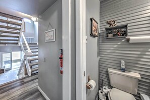 Apartment (3 Bedrooms) | Interior - Ruidoso Downs Condo w/ Mtn View + Balcony! (Ruidoso Downs)