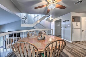 Apartment (3 Bedrooms) | Interior - Ruidoso Downs Condo w/ Mtn View + Balcony! (Ruidoso Downs)