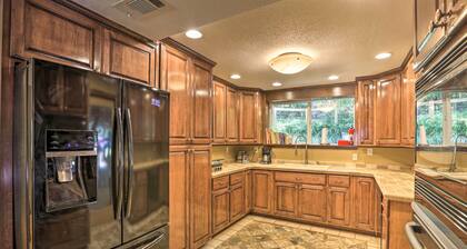 Charming Tallahassee Family Hideaway: 5 Mi to Fsu!