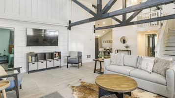 House (3 Bedrooms) | Front of property