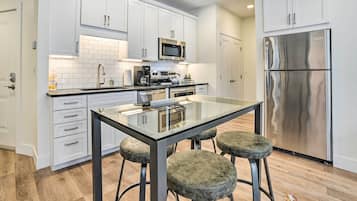 Apartment (1 Bedroom) | Interior