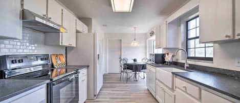 House (3 Bedrooms) | Interior