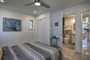 Apartment (3 Bedrooms) | 3 bedrooms, iron/ironing board, bed sheets - Upscale + Unique Townhome in University City! (Philadelphia)