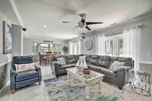 House (3 Bedrooms) | Interior