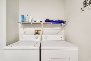 Nhà (2 Bedrooms) | Nội thất