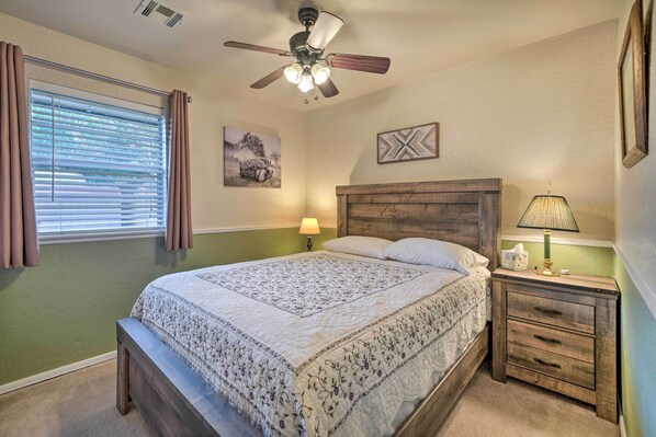 House (3 Bedrooms) | Interior