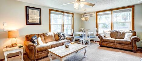 Cottage (2 Bedrooms) | Interior