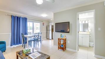 Apartment (1 Bedroom) | Interior