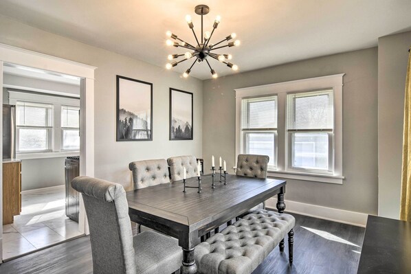 House (3 Bedrooms) | Interior