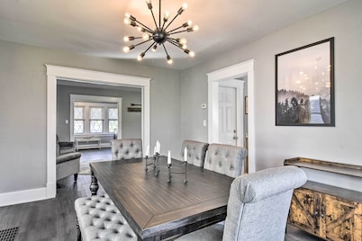 Dog-friendly Home ~ 14 Mi to Highmark Stadium