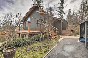 Apartment (2 Bedrooms) | Interior - Homey Colfax Getaway w/ Private Hot Tub! (Colfax)