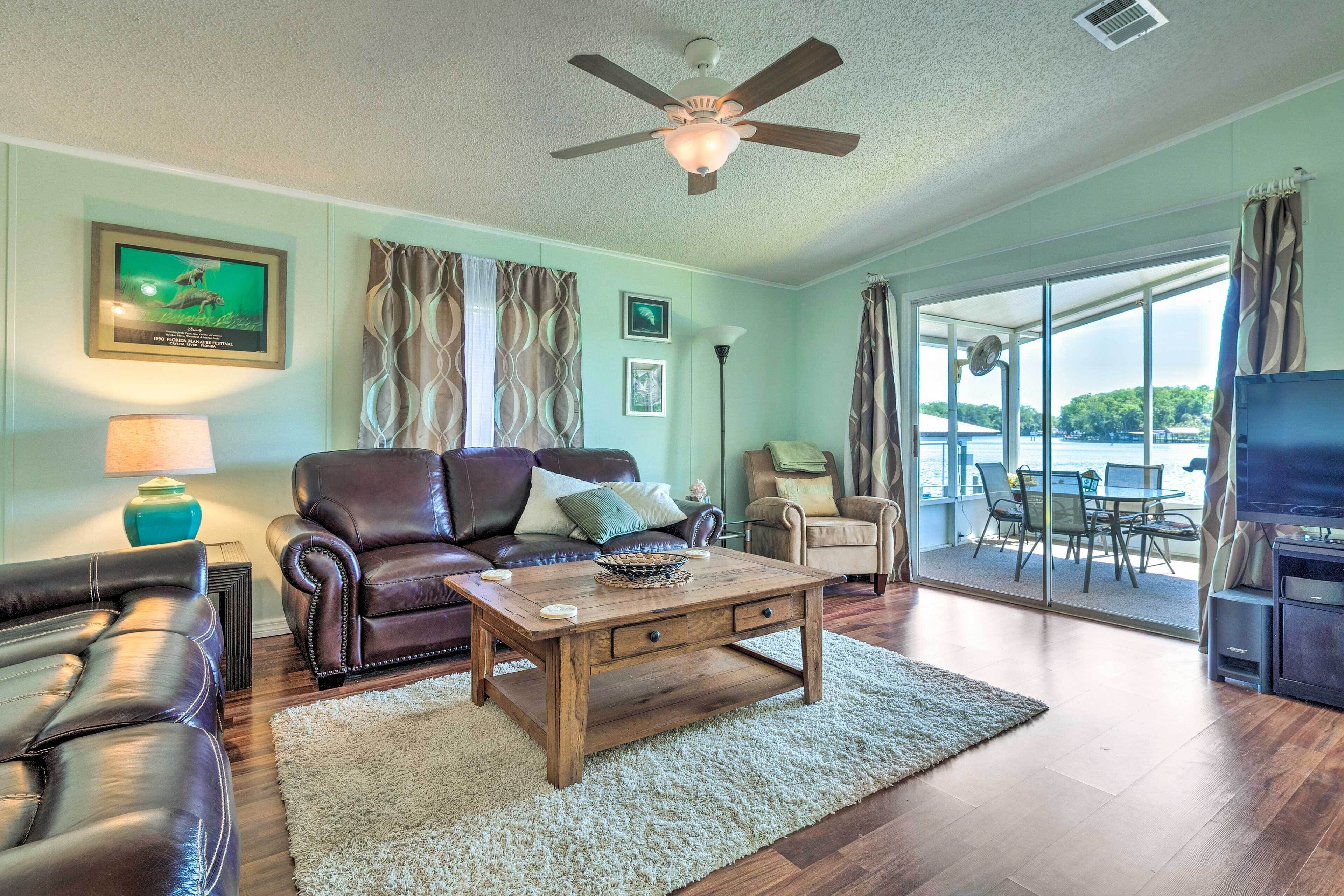 House (2 Bedrooms) | Interior