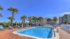 Outdoor pool - Oceanfront Condo w/ Stunning Views & Pool Access! (Panama City Beach)