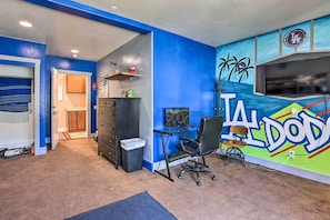 Interior - Lovely Lake Arrowhead Home w/ Private Hot Tub (Lake Arrowhead)