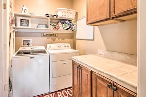 Interior - Lovely Lake Arrowhead Home w/ Private Hot Tub (Lake Arrowhead)