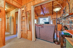 Interior - Big Bear Lake Cabin w/ Deck ~ 7 Mi to Ski Slopes! (Fawnskin)