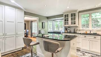 منزل (3 Bedrooms) | المنشأة من الداخل