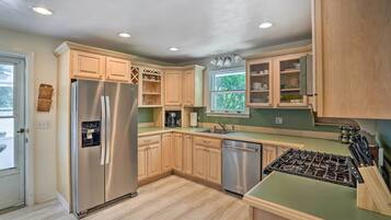 House (3 Bedrooms) | Bahagian dalam