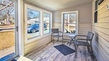 Cottage (2 Bedrooms) | Interior