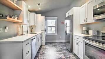 Cottage (2 Bedrooms) | Interior