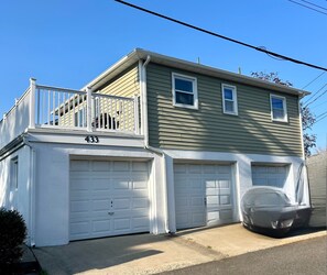 Exterior - 2-Bedroom Apartment in the quaint shore town of Avon-By-The-Sea! (Avon By The Sea)