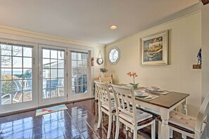 Apartment (2 Bedrooms) | Interior - Ocean View + Beach Access: Cape Cod Townhome (Mashpee)