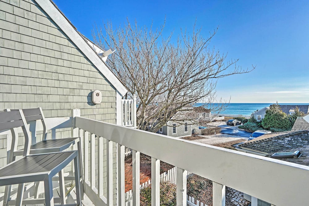 Ocean View + Beach Access: Cape Cod Townhome - Eel River, MA