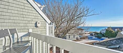 Apartment (2 Bedrooms) | Front of property