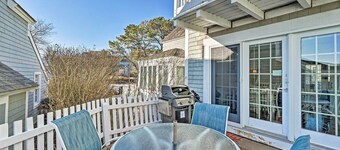 Ocean View + Beach Access: Cape Cod Townhome