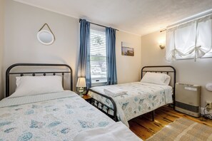 Cottage (2 Bedrooms) | Interior
