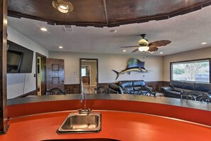 House (4 Bedrooms) | Interior - Lake Access & Pool: Spacious Freeport Home! (Freeport)